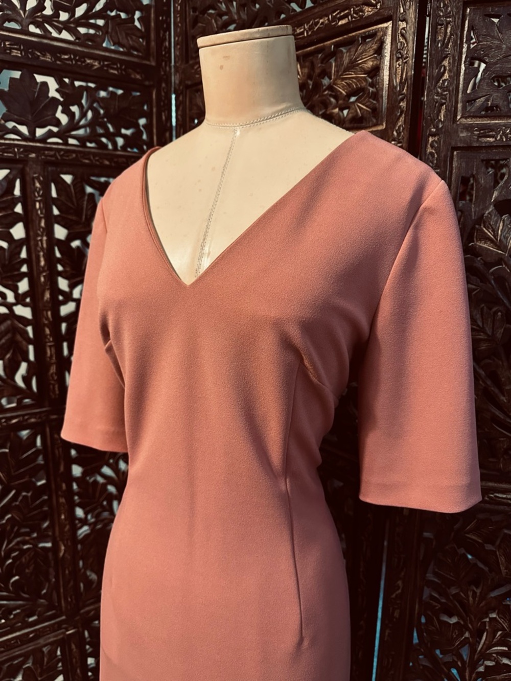 ANTONIO MELANI Rosewood V-Neck Knee Length Sheath Dress Size 12 - Picture 3 of 9